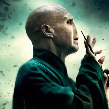 По слухам, у Warner Bros. уже есть фаворит на роль Волан-де-Морта в сериале «Гарри Поттер». И это не Киллиан Мёрфи