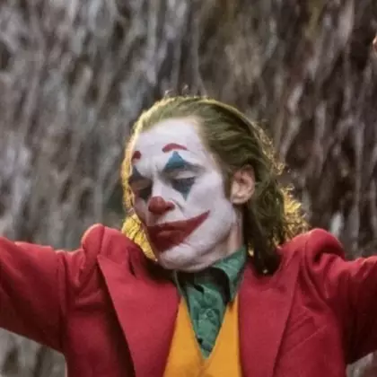 Раскрыты победители «Золотого глобуса». Джокер так сильно ругался, что ему отключали звук