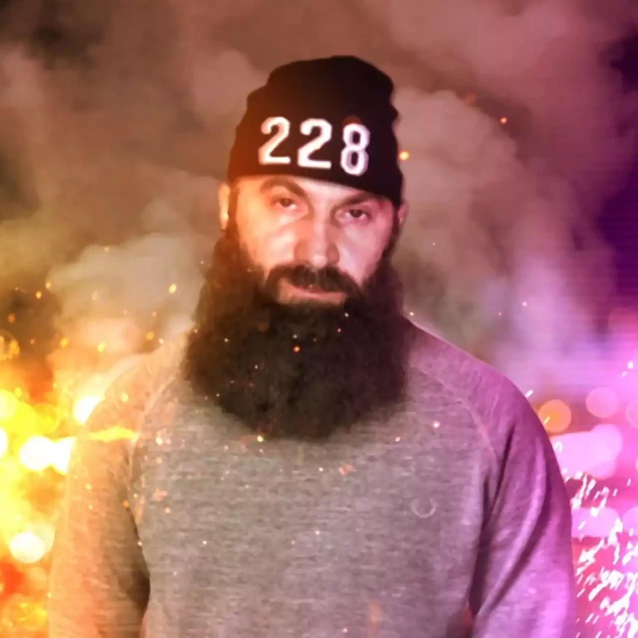 Мэйд ин Раша: симулятор гопника, пьянки с батей и другие трэшовые игры из России — видео