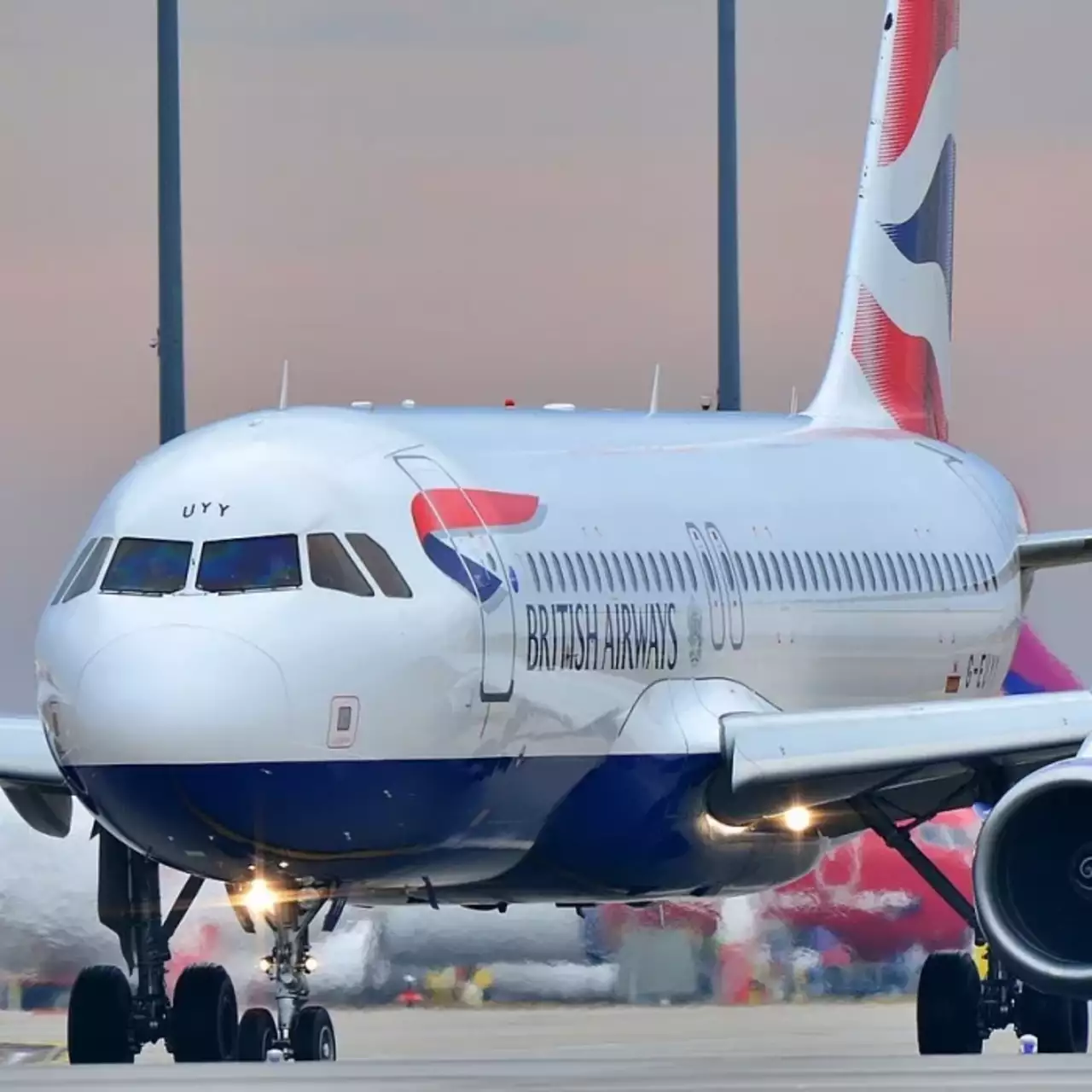 Плачущий ребенок и турбулентность: разработчики симулятора пассажира эконом-класса рассказали об игре