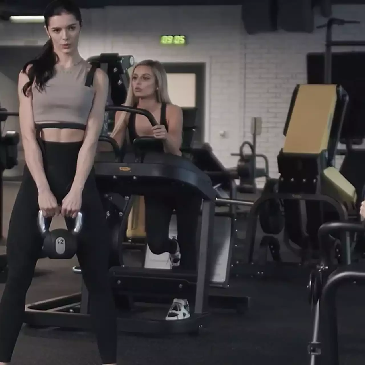 Авторы симулятора пикапера Super Seducer 3 показали версию без цензуры, запрещенную в Steam