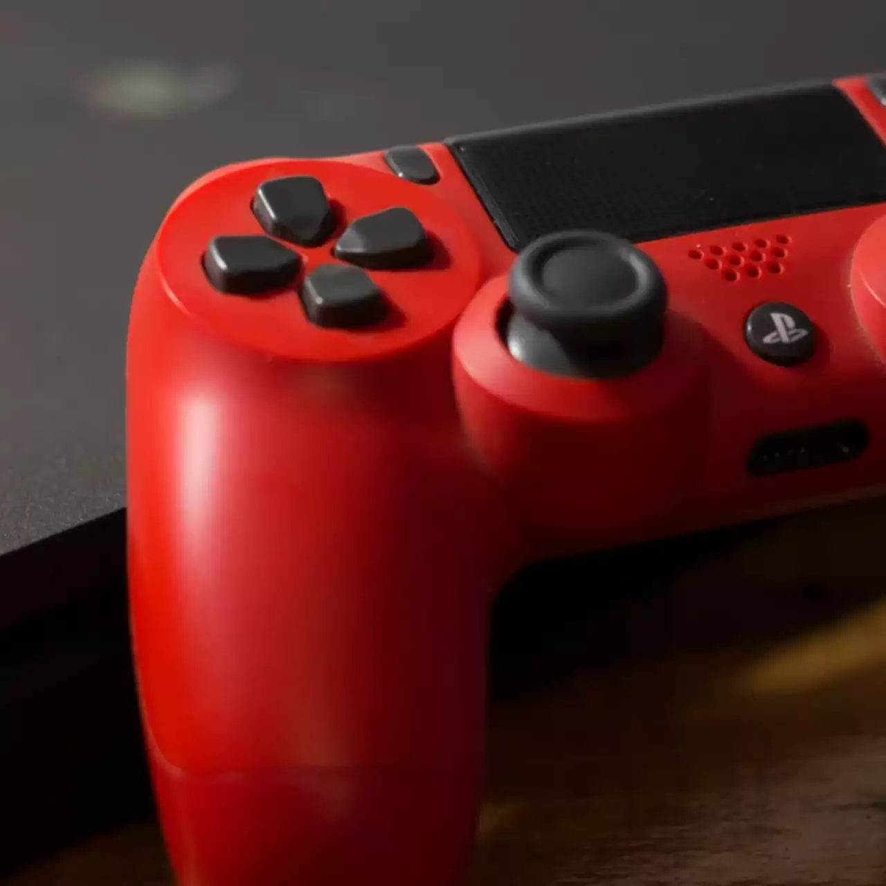 На видео показали, как на эмуляторе PS4 для ПК работают некоторые игры