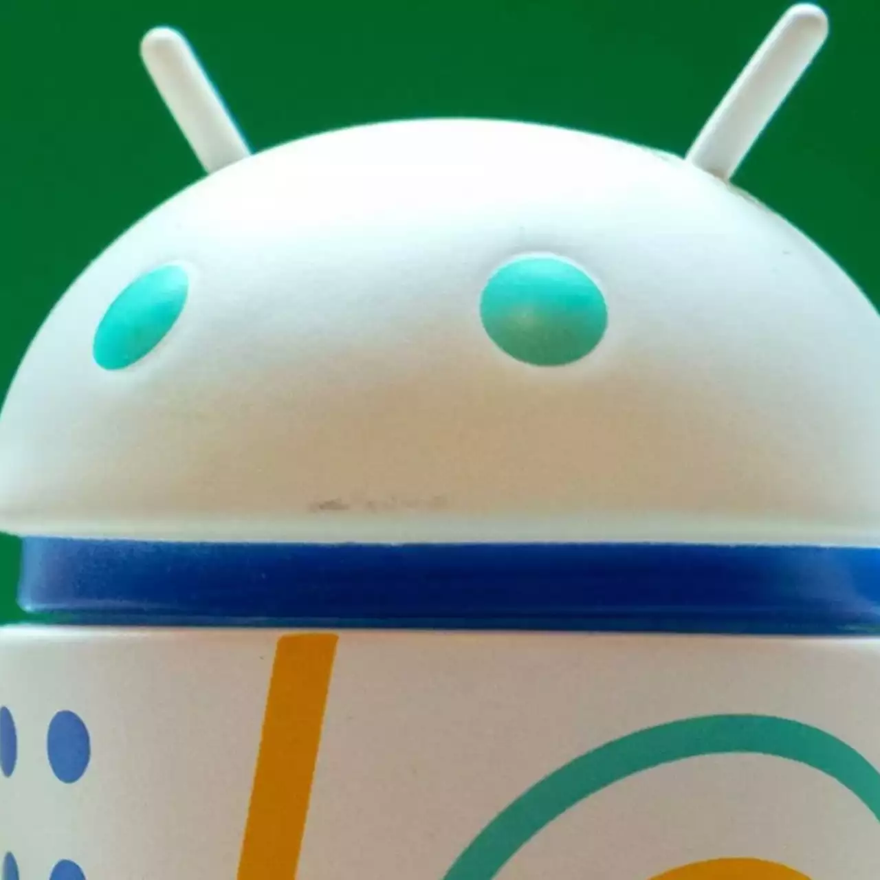 Халява: сразу 10 игр и 7 программ отдают бесплатно в Google Play и App Store. Есть RPG, похожая на культовую Darkest Dungeon